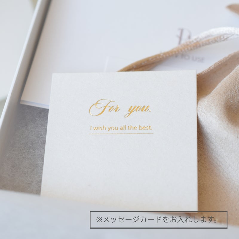 For youと書かれたメッセージカードの画像